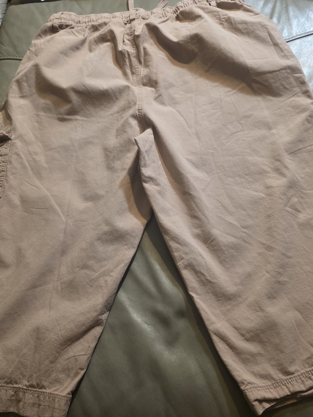 Gloria Vanderbilt Tan Drawstring Cargo Capris - Picture 7 of 9